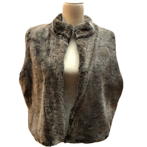 Gray Faux Fur Vest La Fete Size 2XL 3XL Plus Zipper Full Zip Up Sexy Sleeveless - Picture 3 of 9